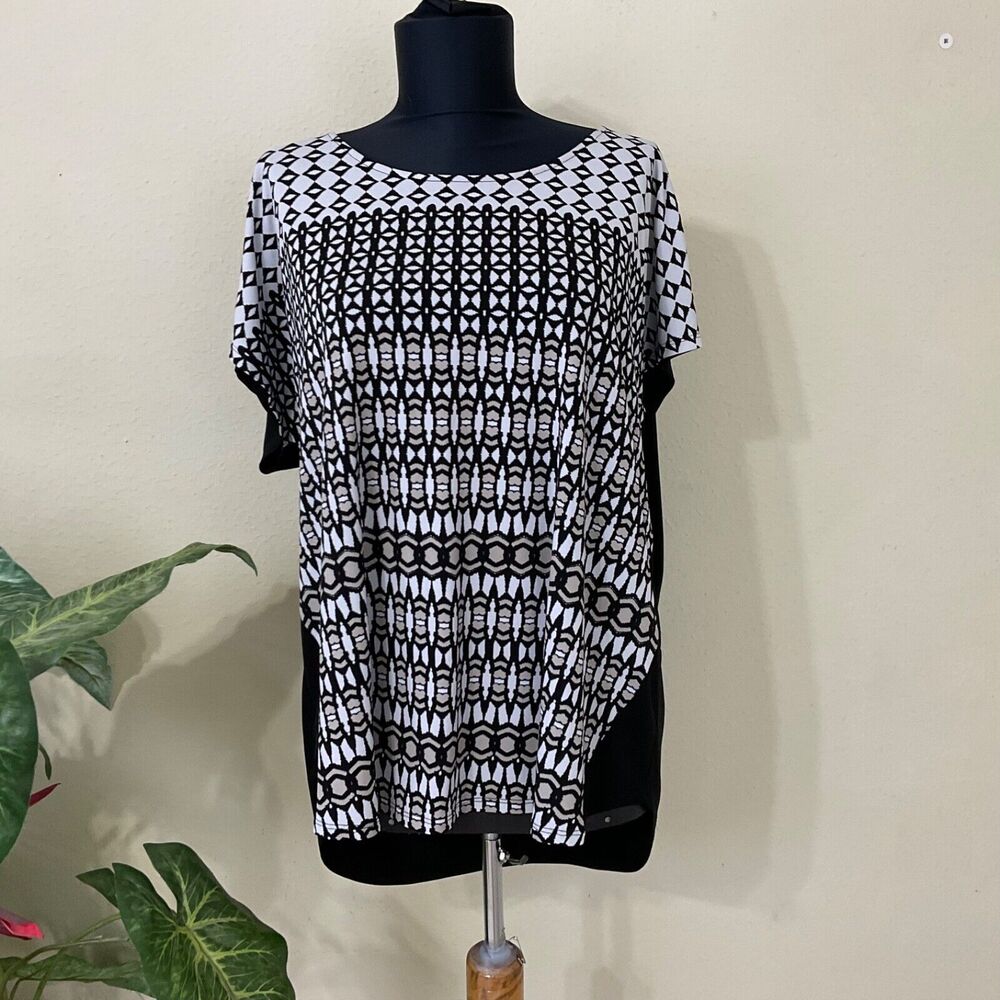 Chico’s stretchy top Womens XL career, office, geometric Striped Short Sleeve